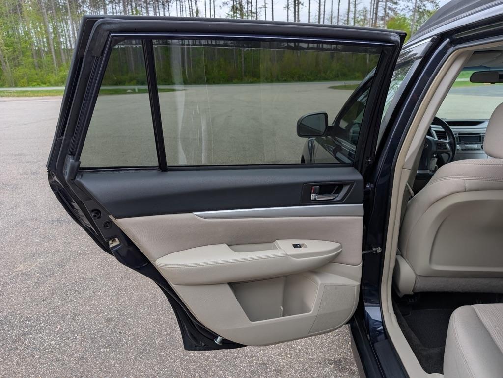 Subaru Outback  2013