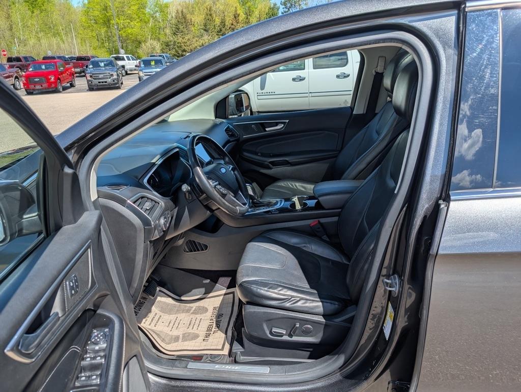 2016 Ford Edge Titanium - Photo 10