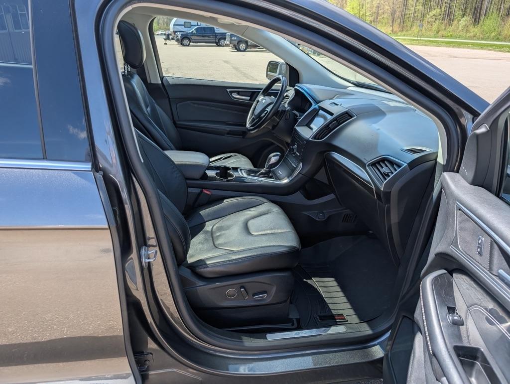 2016 Ford Edge Titanium - Photo 18