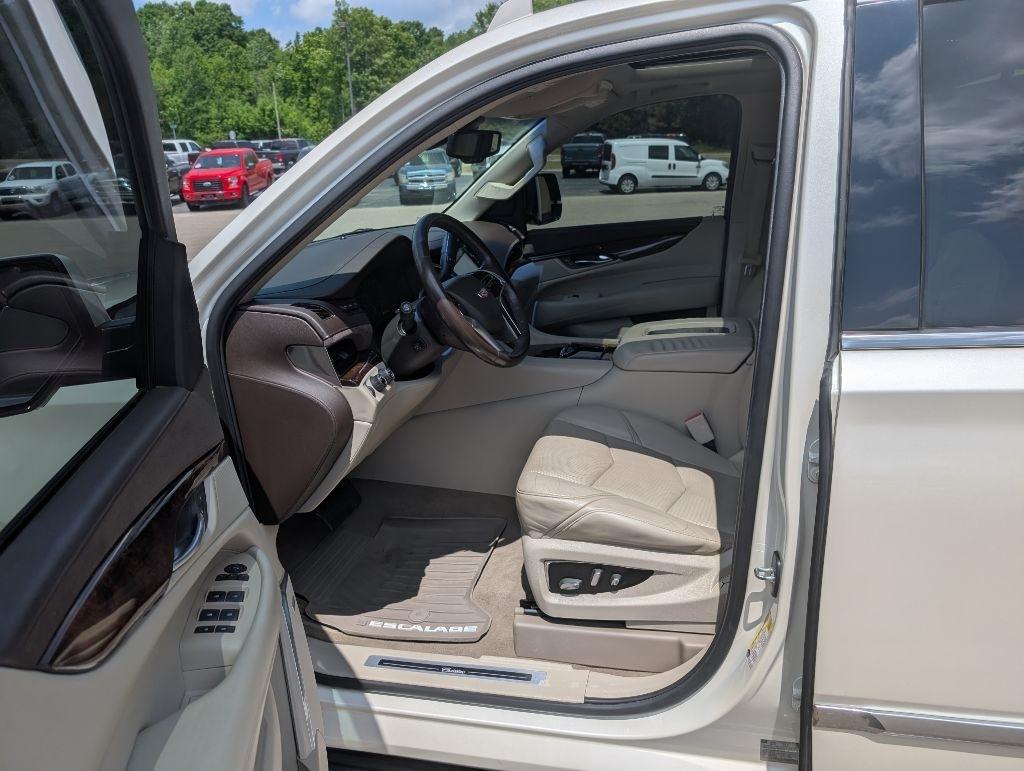 Cadillac Escalade  2015