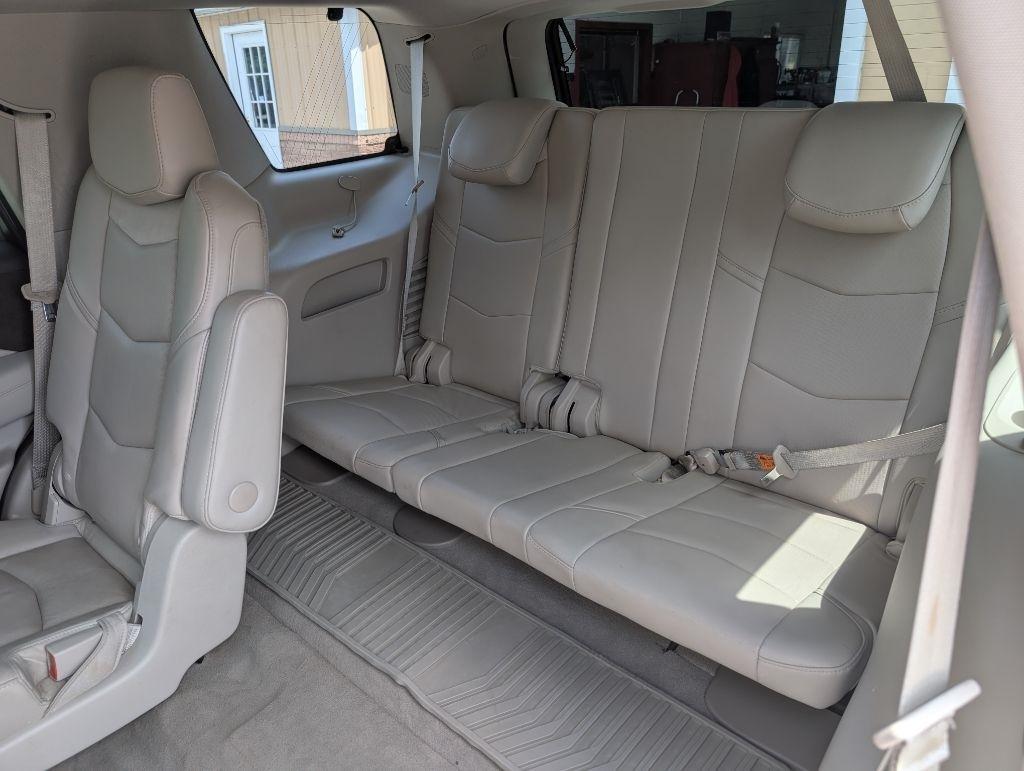Cadillac Escalade  2015