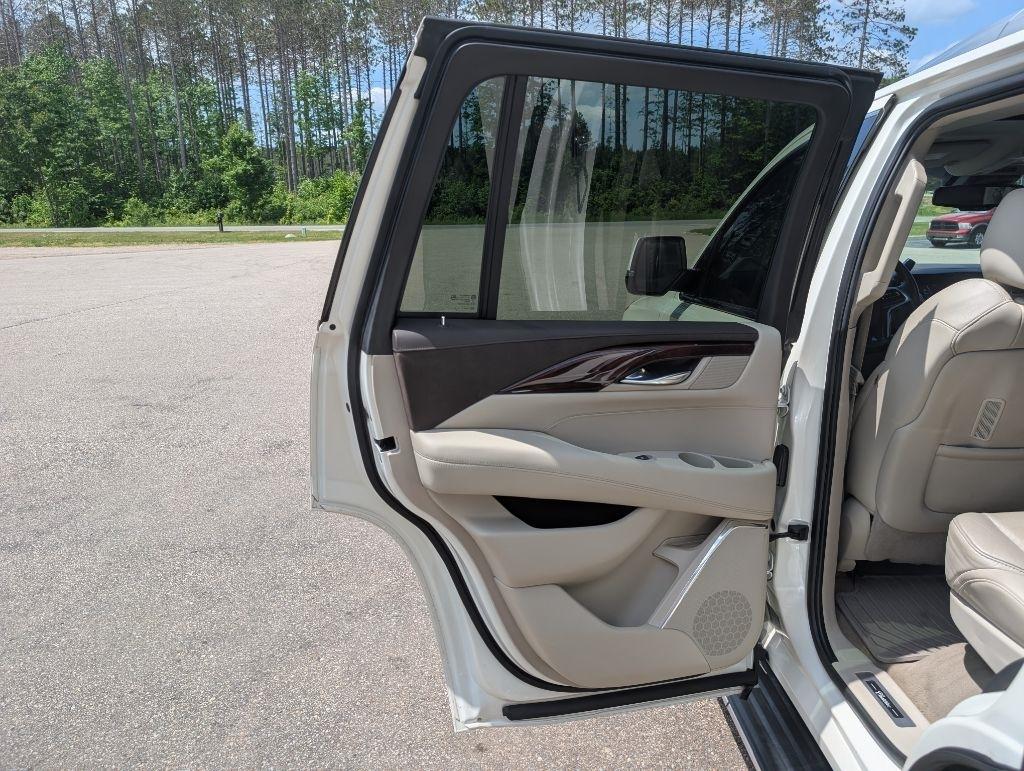 Cadillac Escalade  2015