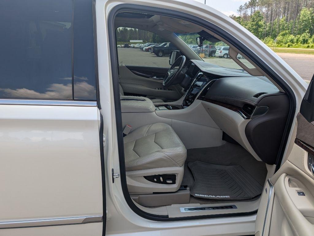 Cadillac Escalade  2015