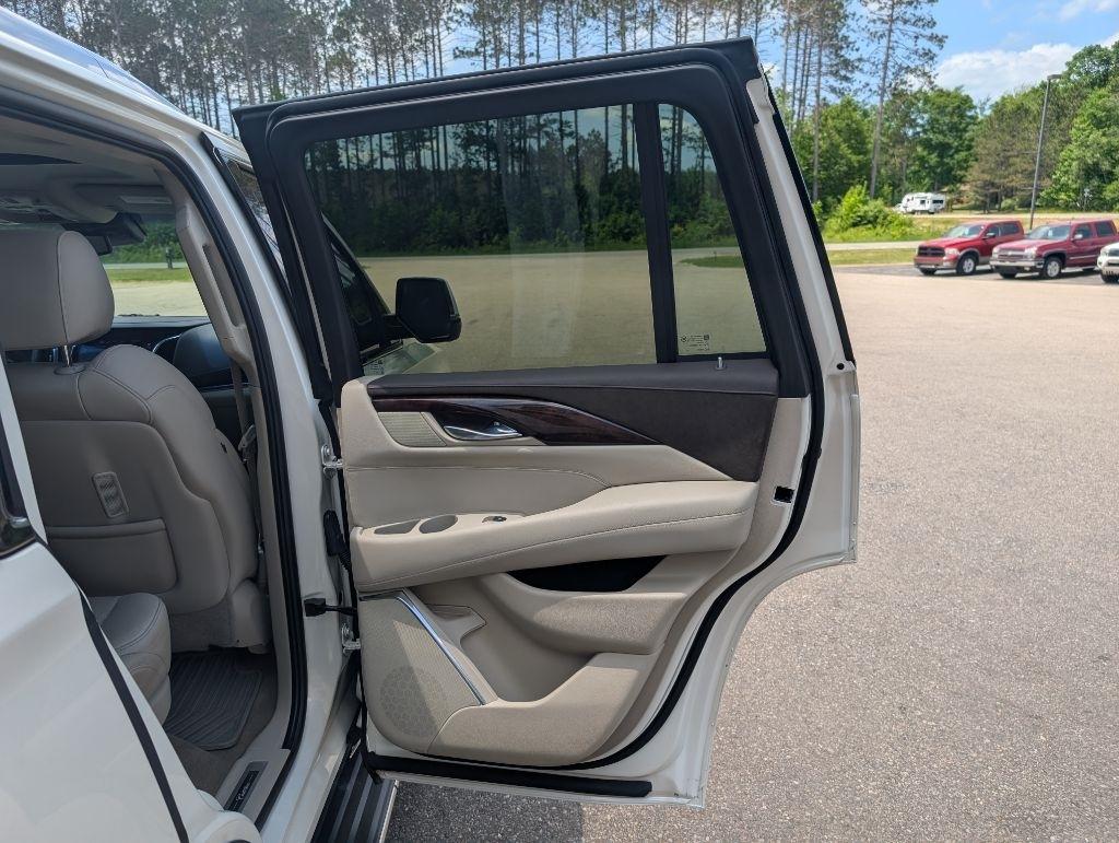 Cadillac Escalade  2015