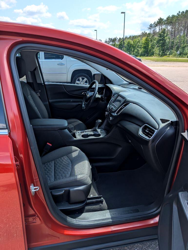2020 Chevrolet Equinox LT photo 16