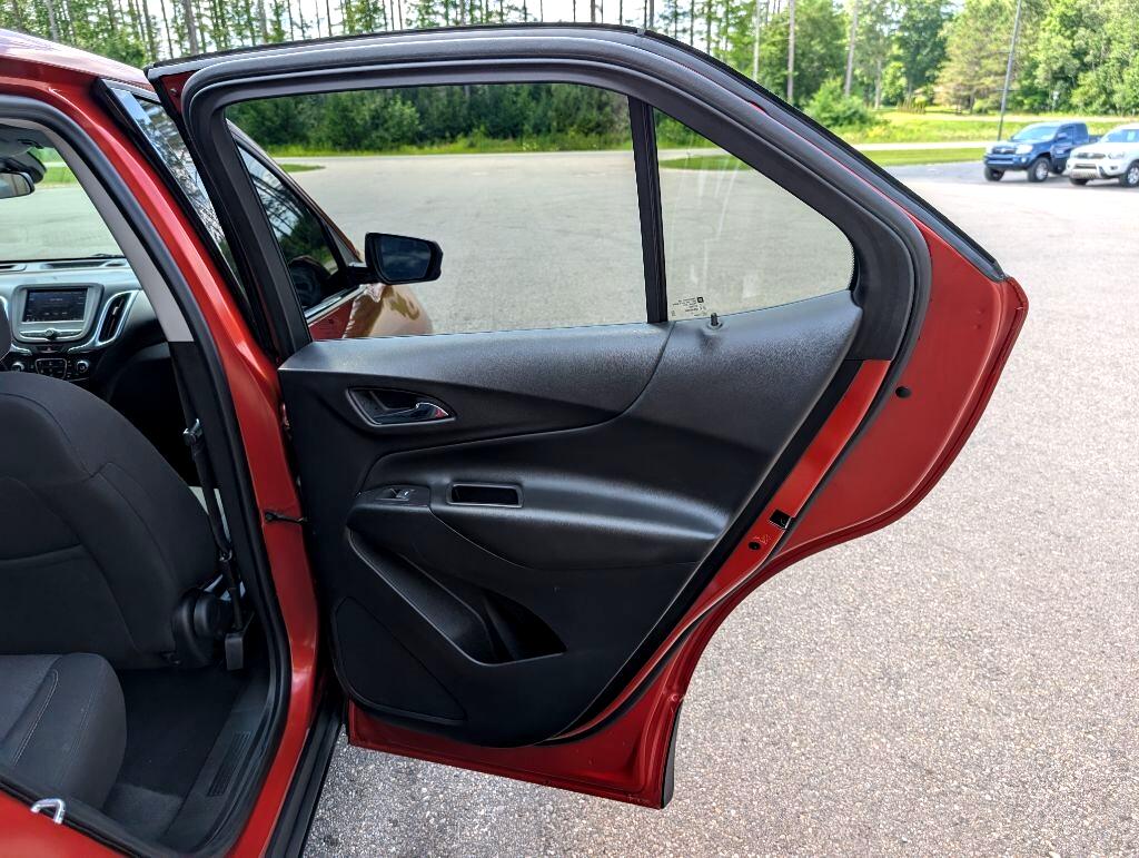 2020 Chevrolet Equinox LT photo 19