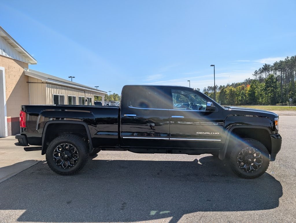 GMC Sierra 2500HD  2017 GMC Sierra 2500HD  2017