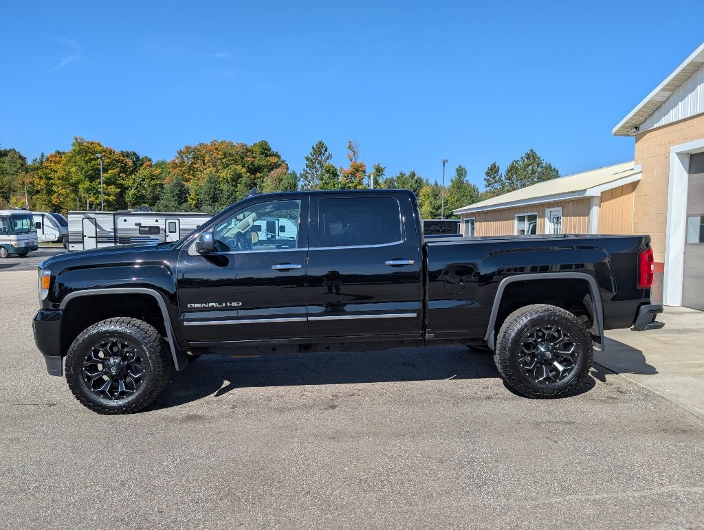 GMC Sierra 2500HD  2017 GMC Sierra 2500HD  2017