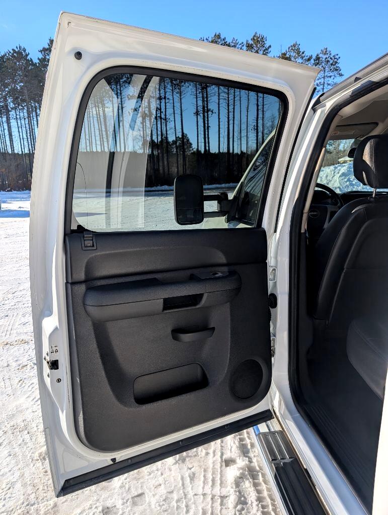 GMC Sierra 2500HD  2011