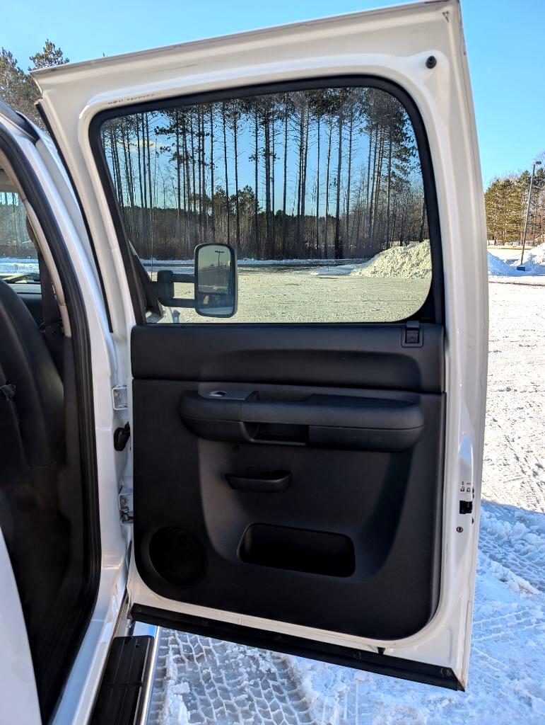 GMC Sierra 2500HD  2011