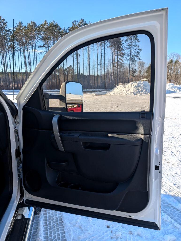 GMC Sierra 2500HD  2011