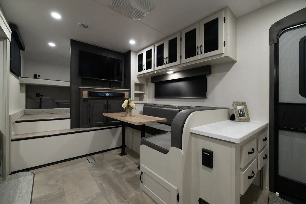 Coachmen Chaparral Lite  2026 Coachmen Chaparral Lite  2026