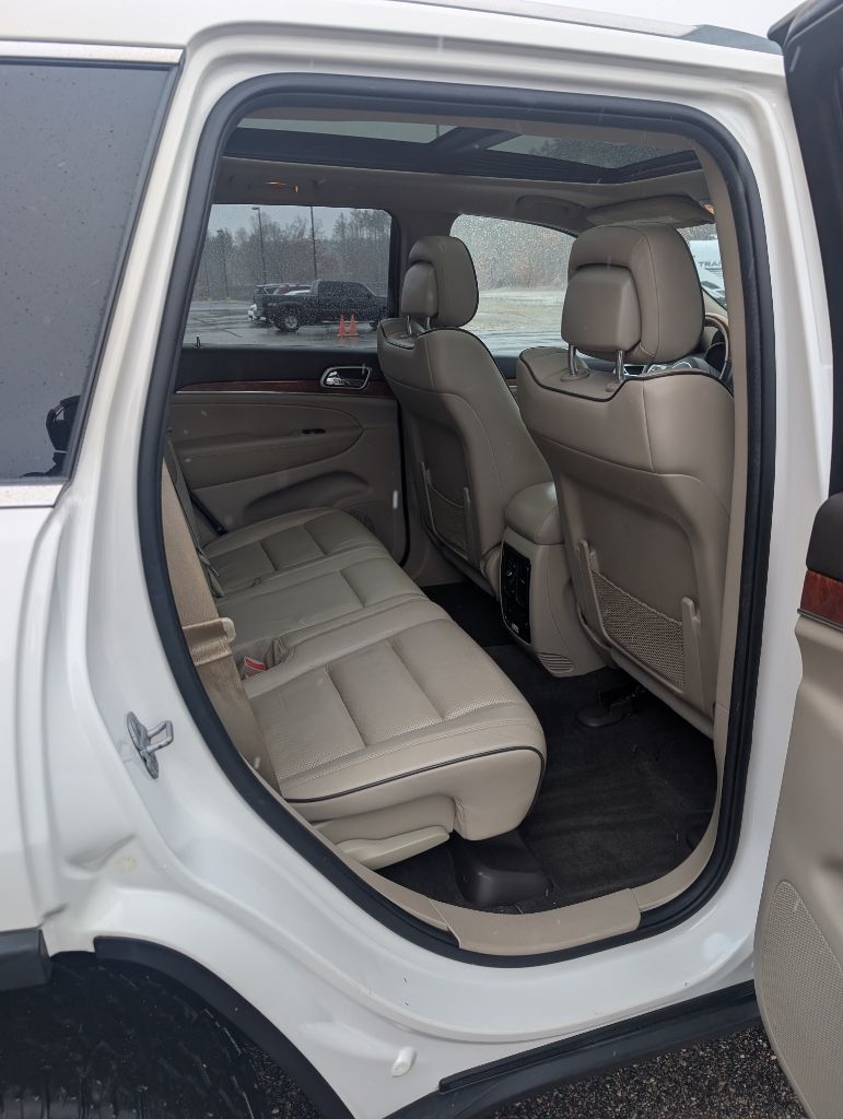 Jeep Grand Cherokee  2012