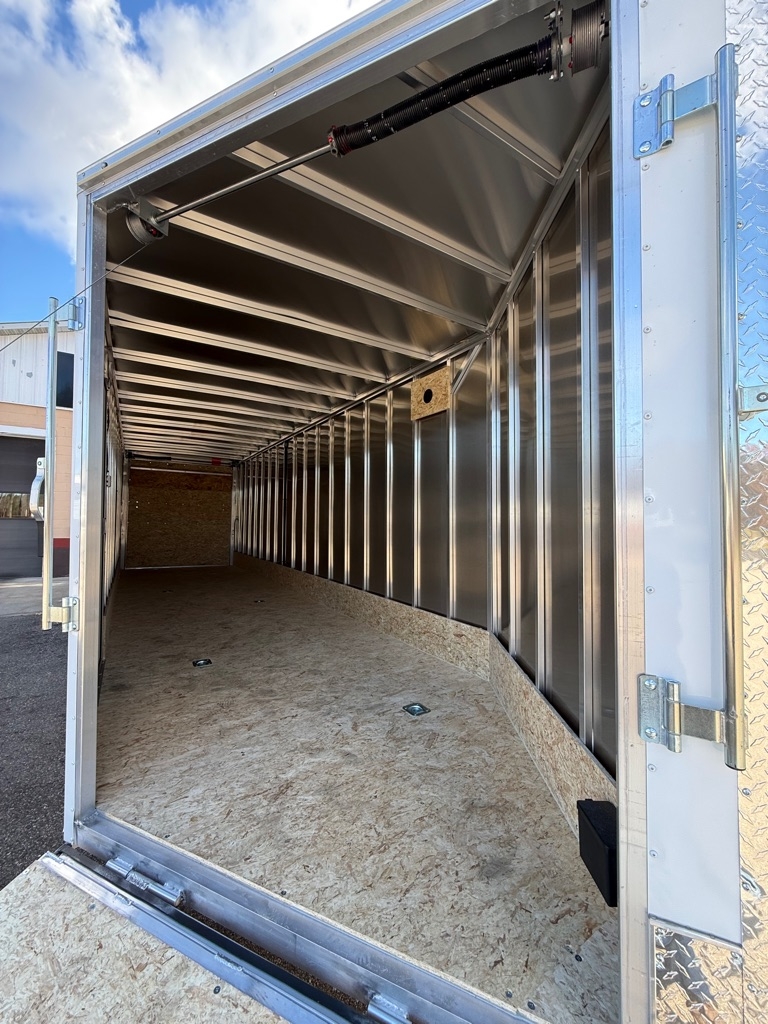 Lightning Trailers Cargo Trailer  2026 Lightning Trailers Cargo Trailer  2026