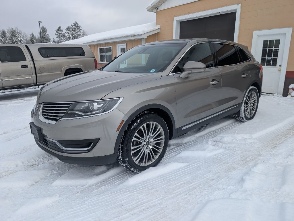2017 Lincoln MKX Reserve's photo
