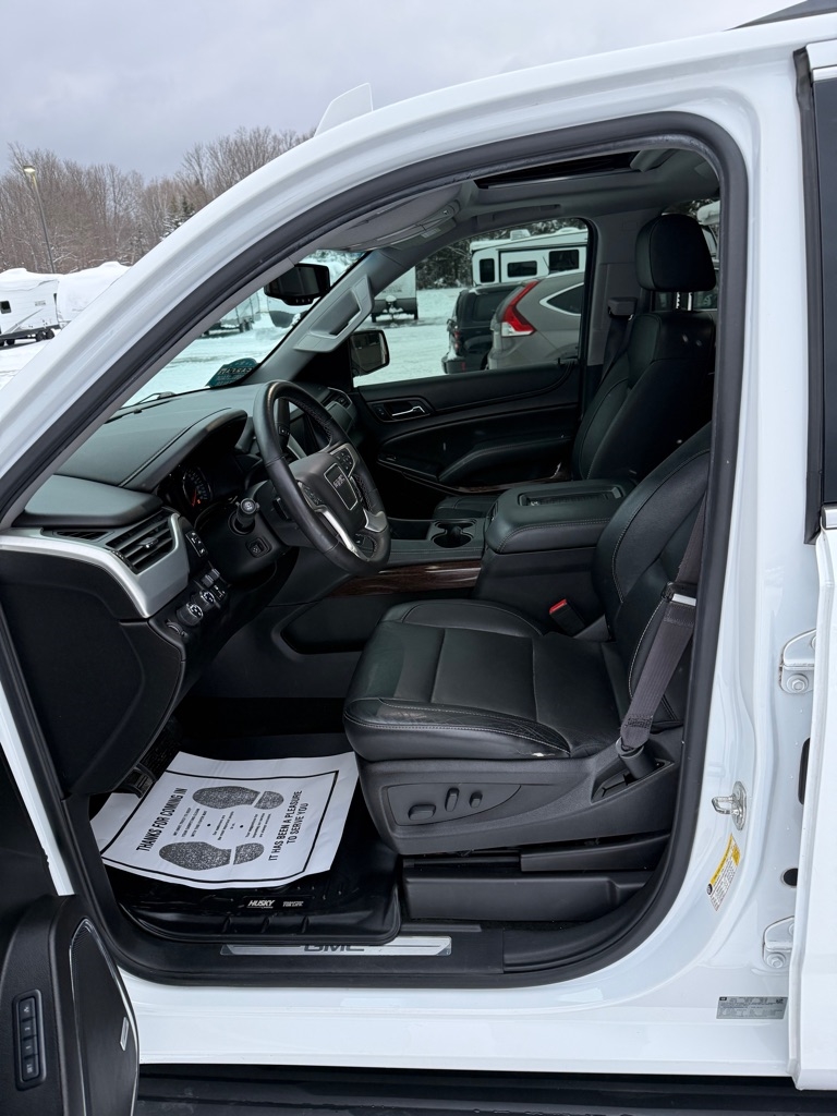GMC Yukon SLT 2017