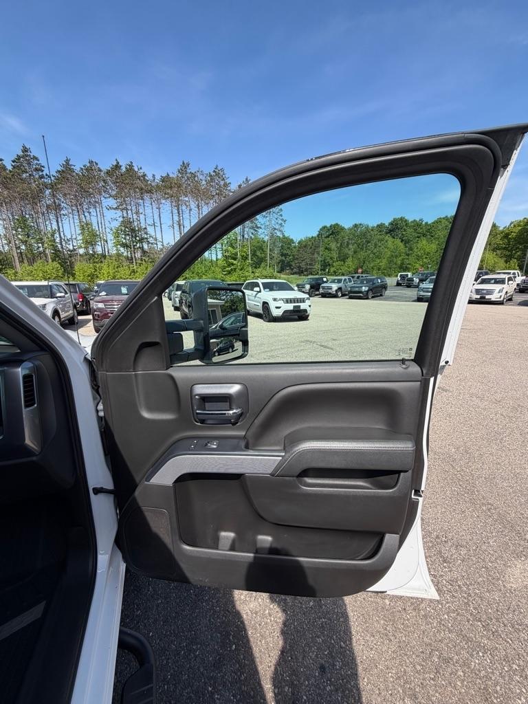 Chevrolet Silverado 1500  2018