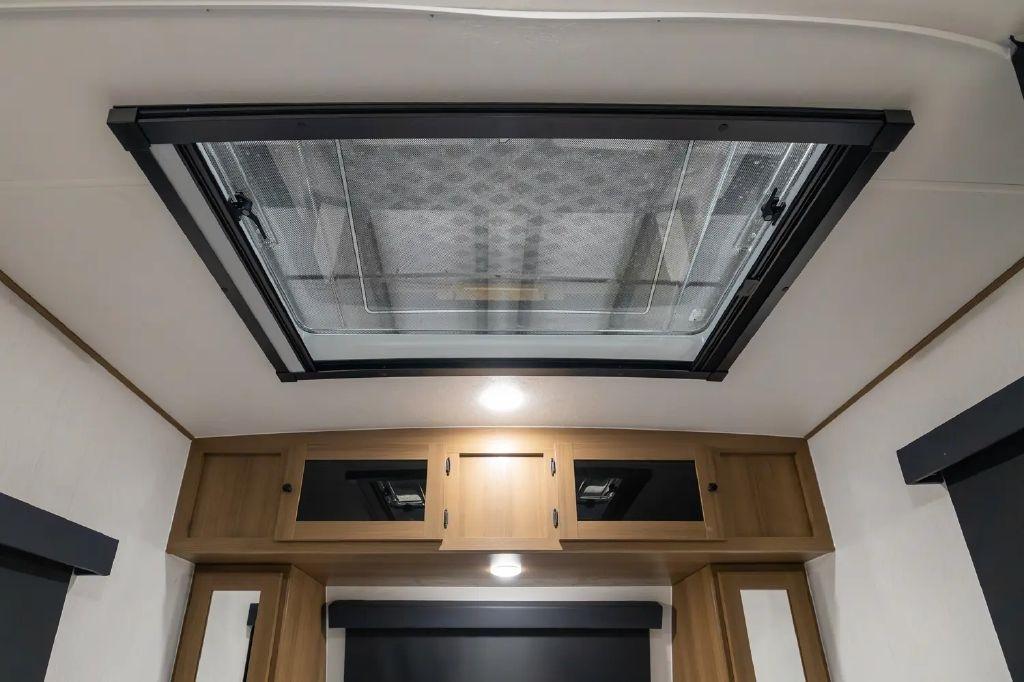 Coachmen Apex  2026