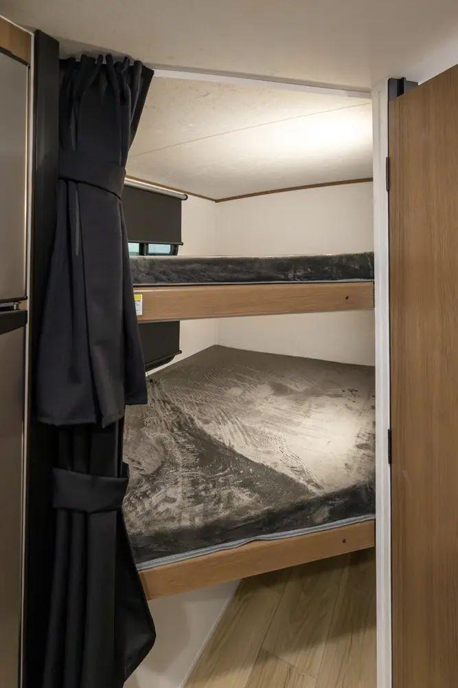 Coachmen Apex  2026