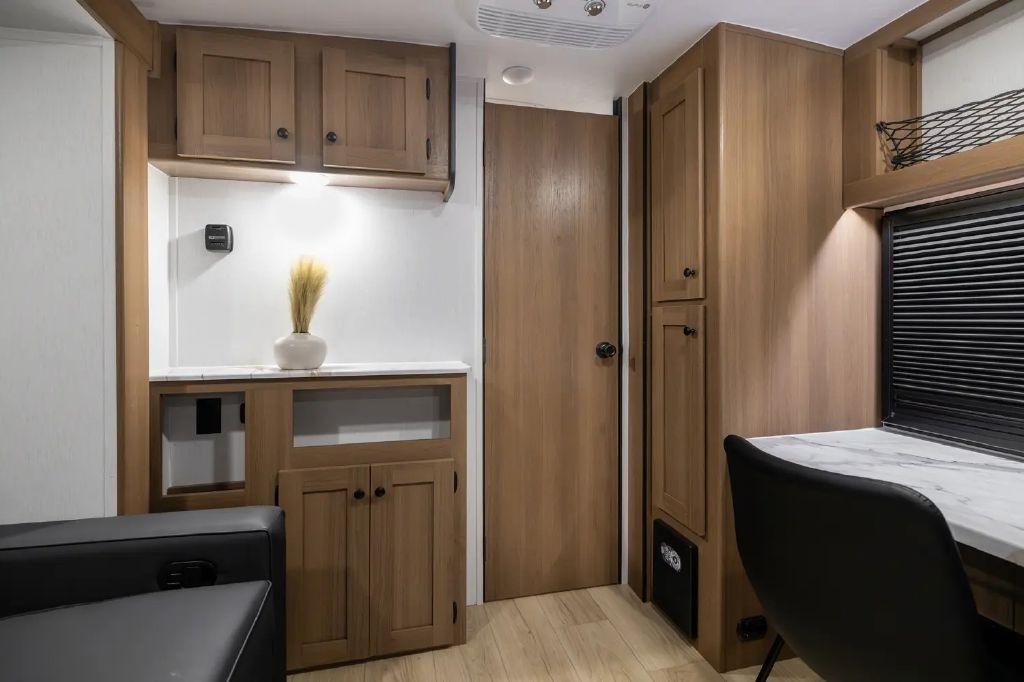 Coachmen Apex  2026
