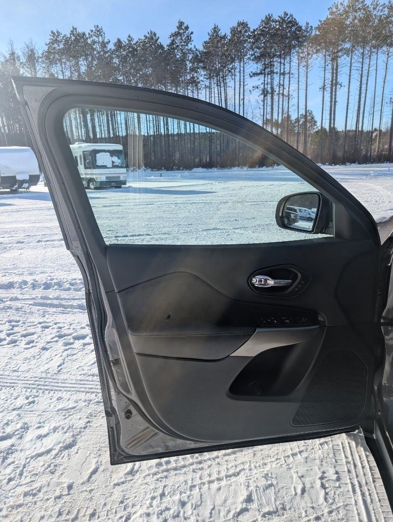 Jeep Cherokee  2019