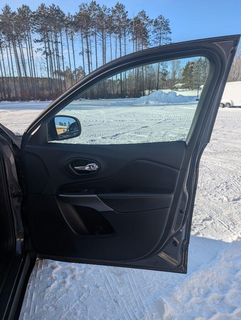 Jeep Cherokee  2019