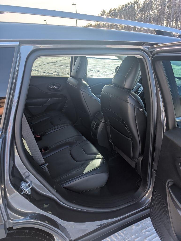 Jeep Cherokee  2019