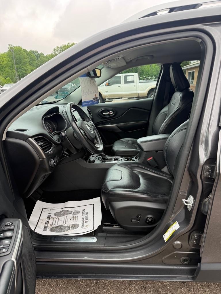 Jeep Cherokee  2019