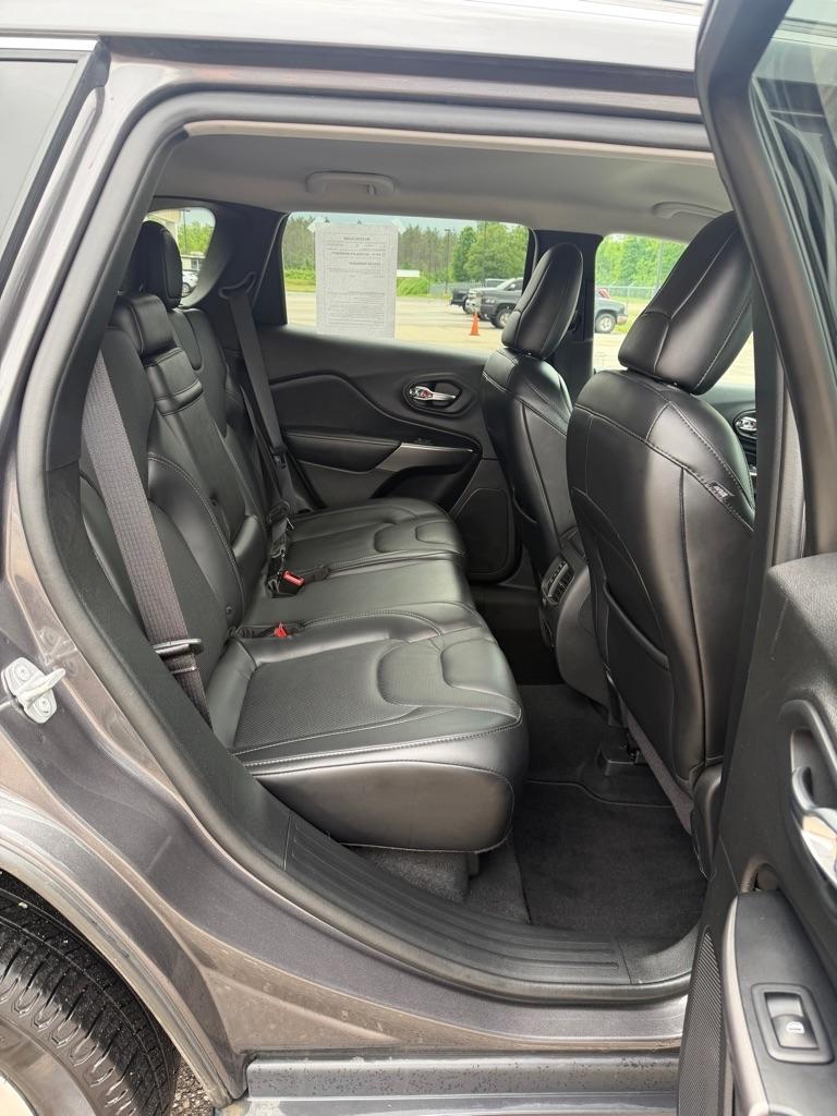 Jeep Cherokee  2019