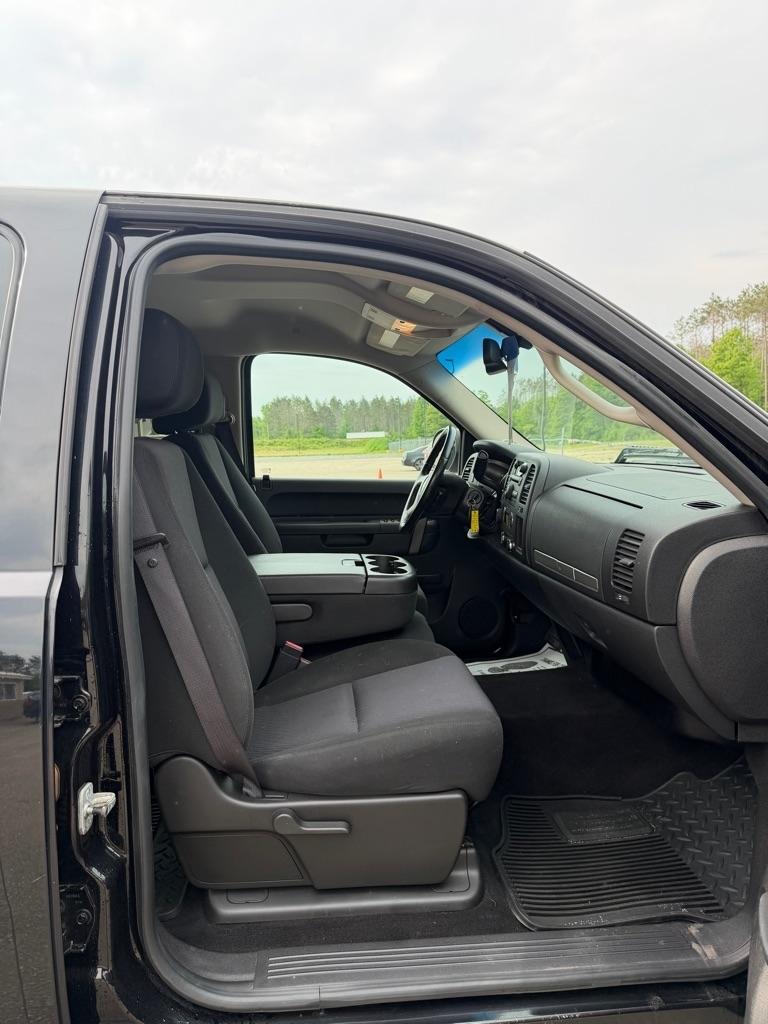 Chevrolet Silverado 2500HD  2011