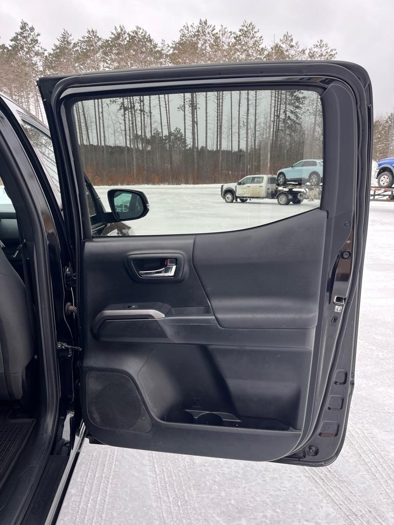 Toyota Tacoma  2017