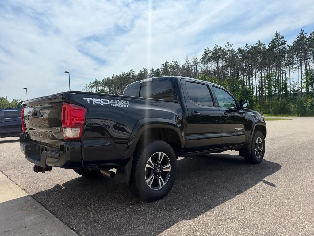 Toyota Tacoma  2017