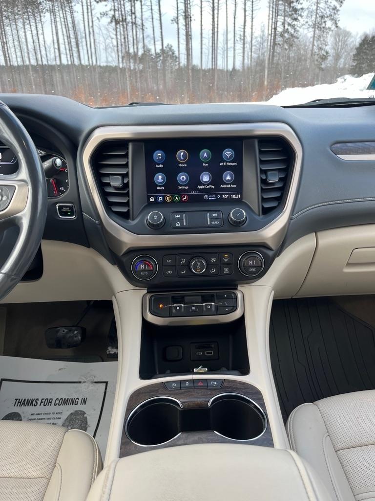 GMC Acadia  2021