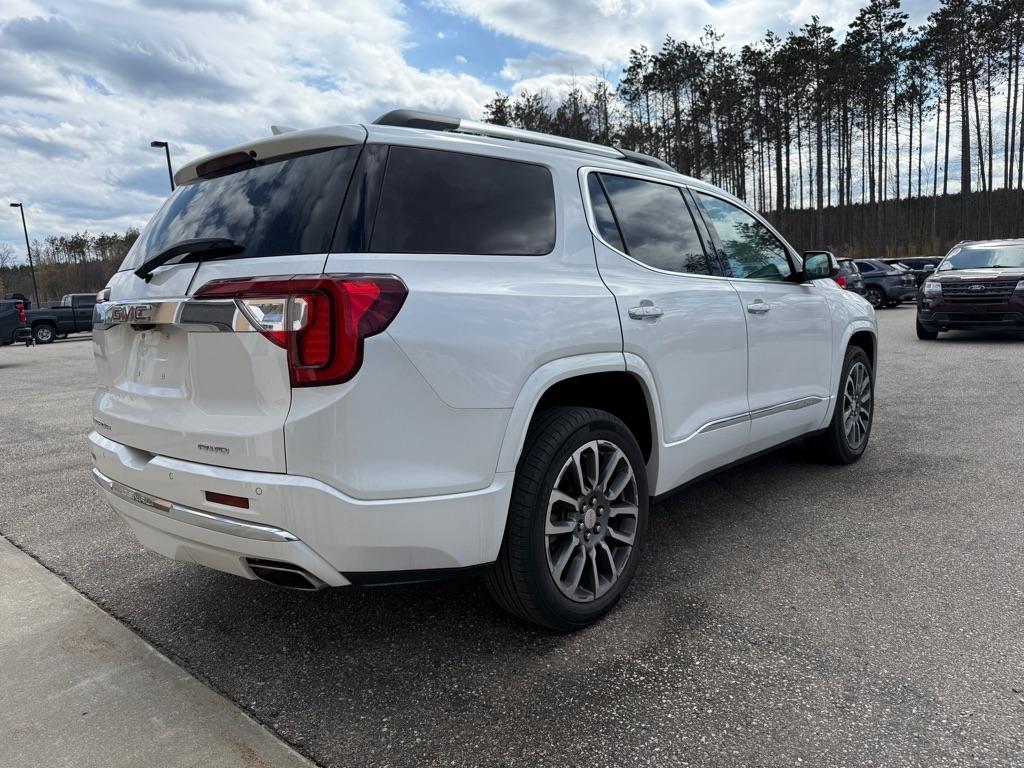 GMC Acadia  2021