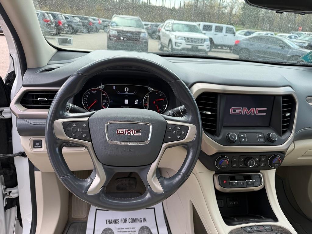 GMC Acadia  2021