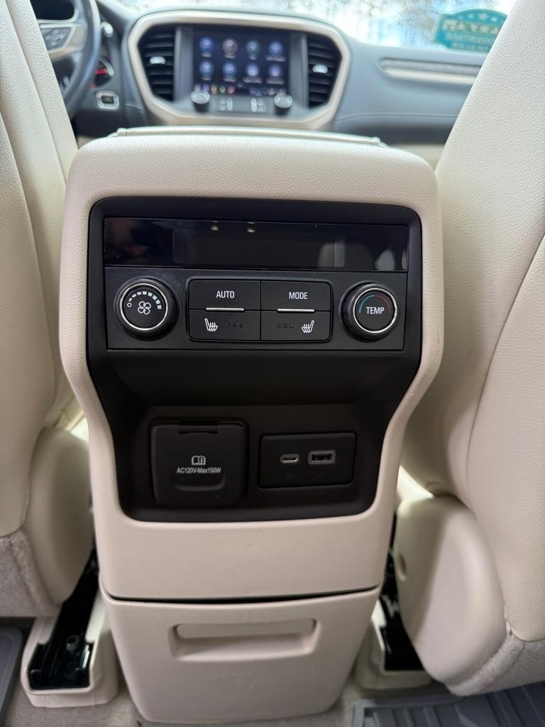 GMC Acadia  2021