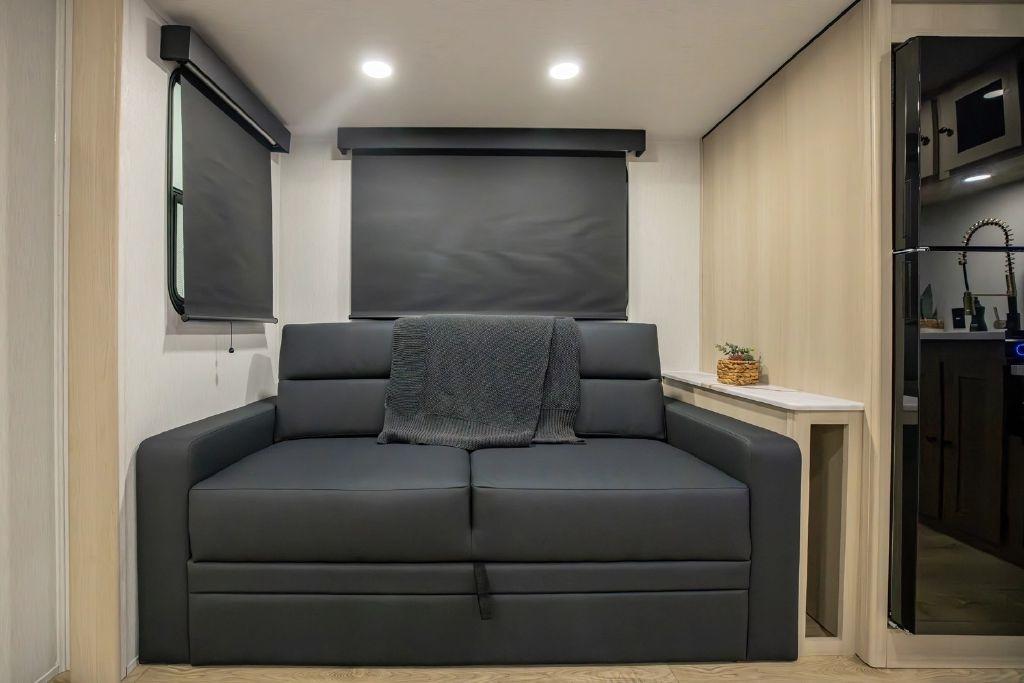 Coachmen Apex  2026