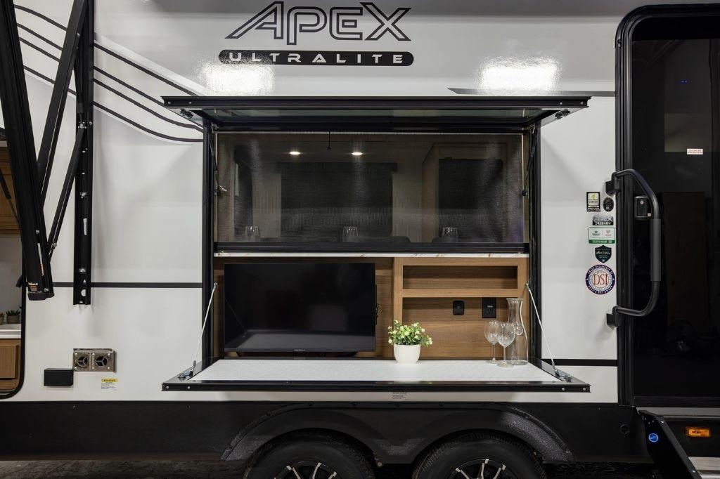 Coachmen Apex  2026