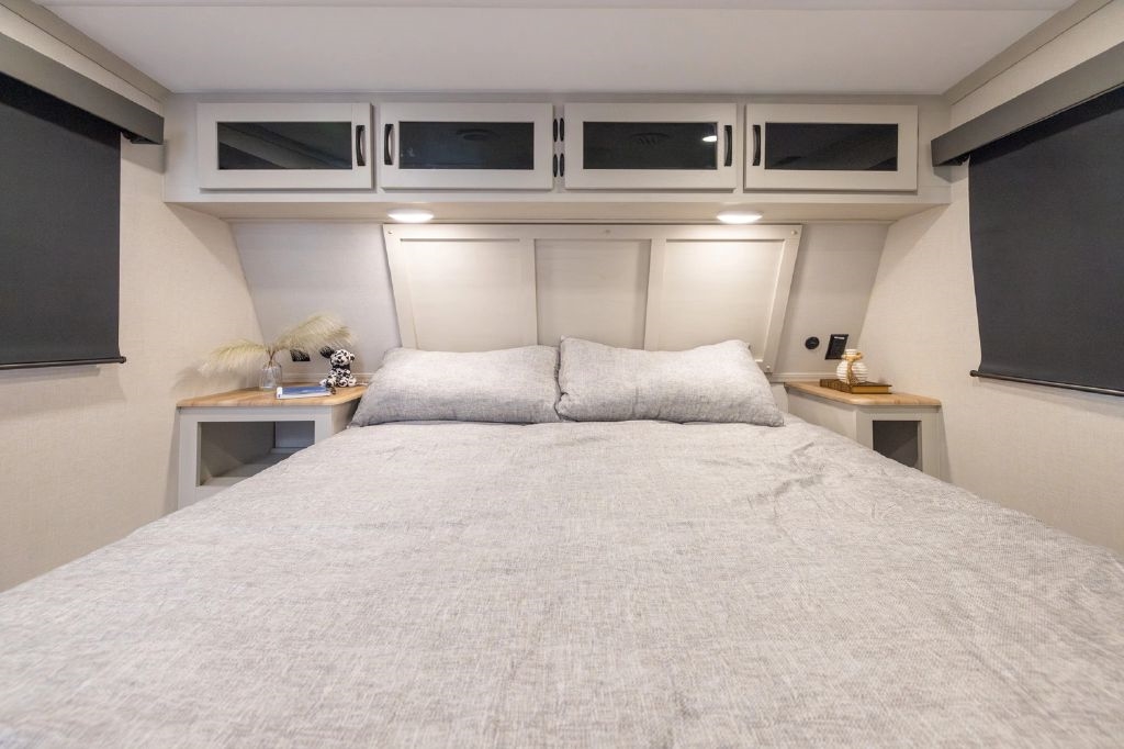 Coachmen Chaparral Lite  2026