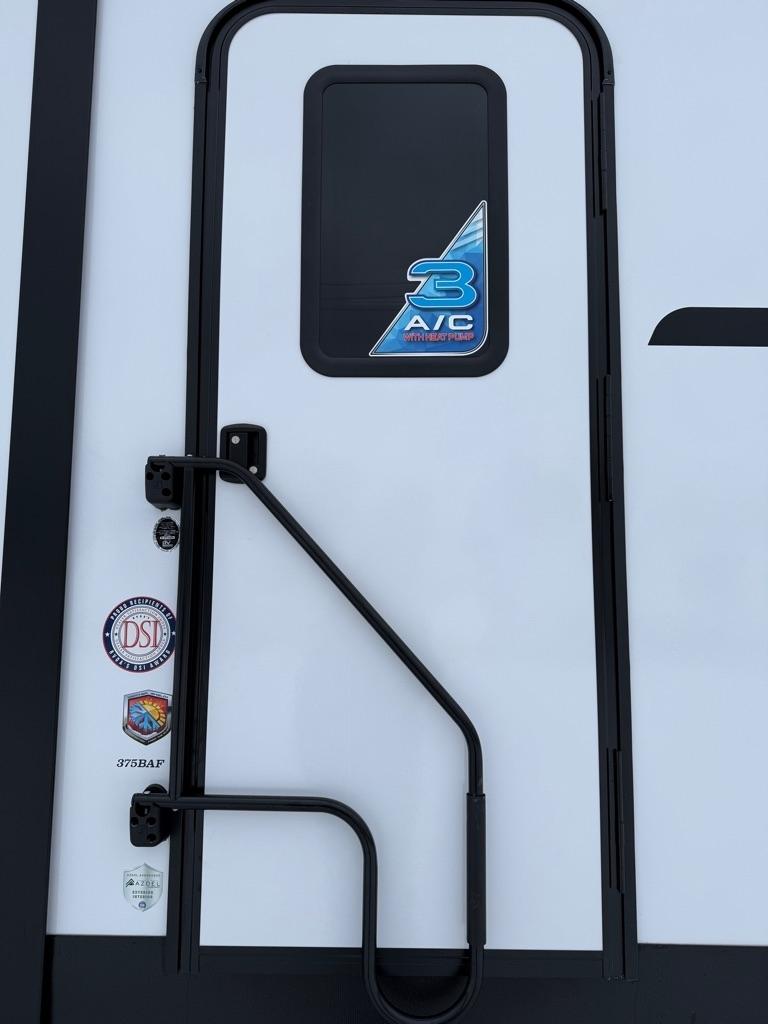 Coachmen Chaparral  2026