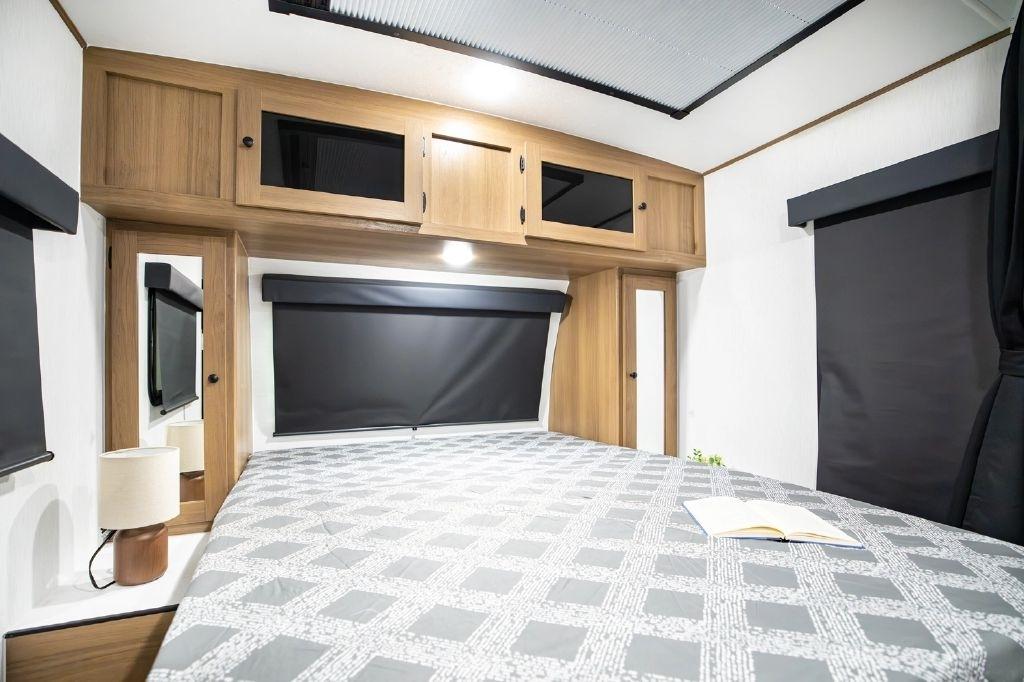Coachmen Apex  2026