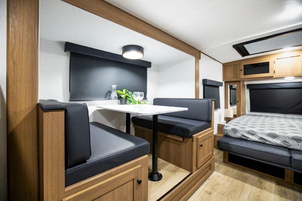 Coachmen Apex  2026