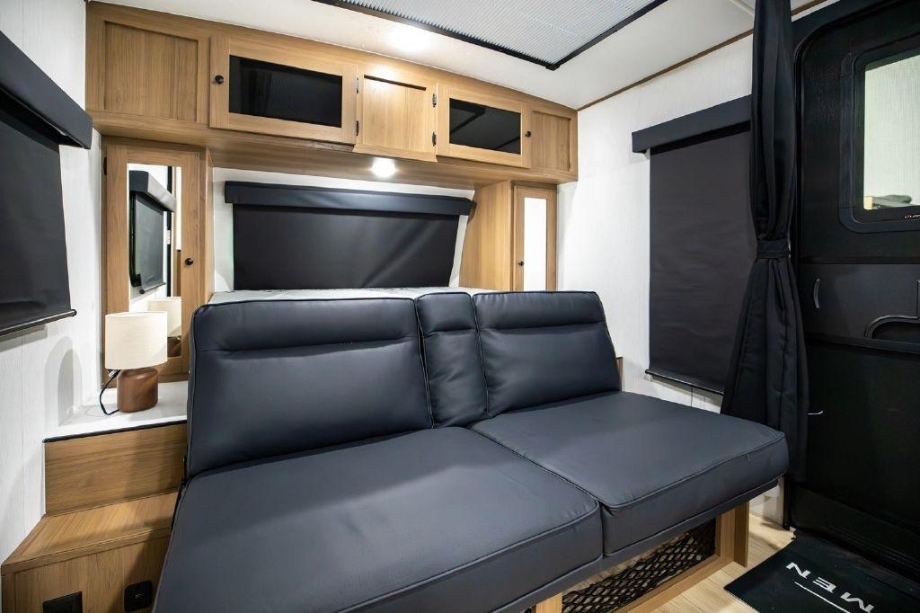 Coachmen Apex  2026