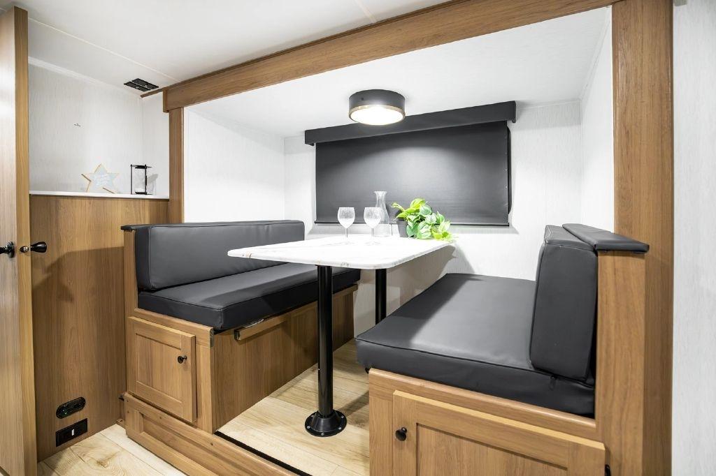 Coachmen Apex  2026