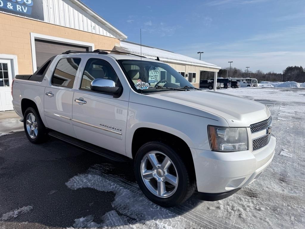 Chevrolet Avalanche  2011