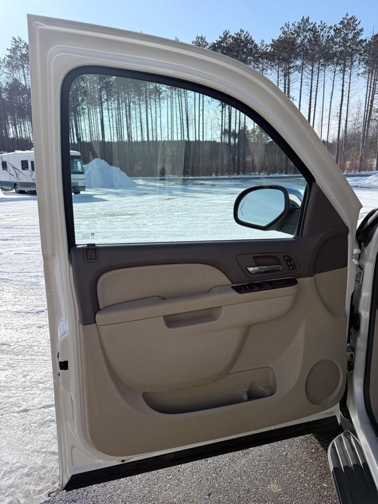 Chevrolet Avalanche  2011