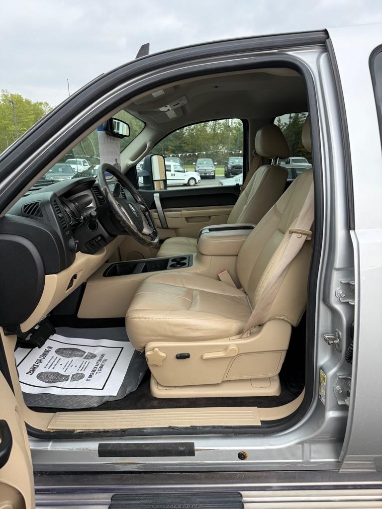 Chevrolet Silverado 3500HD  2011