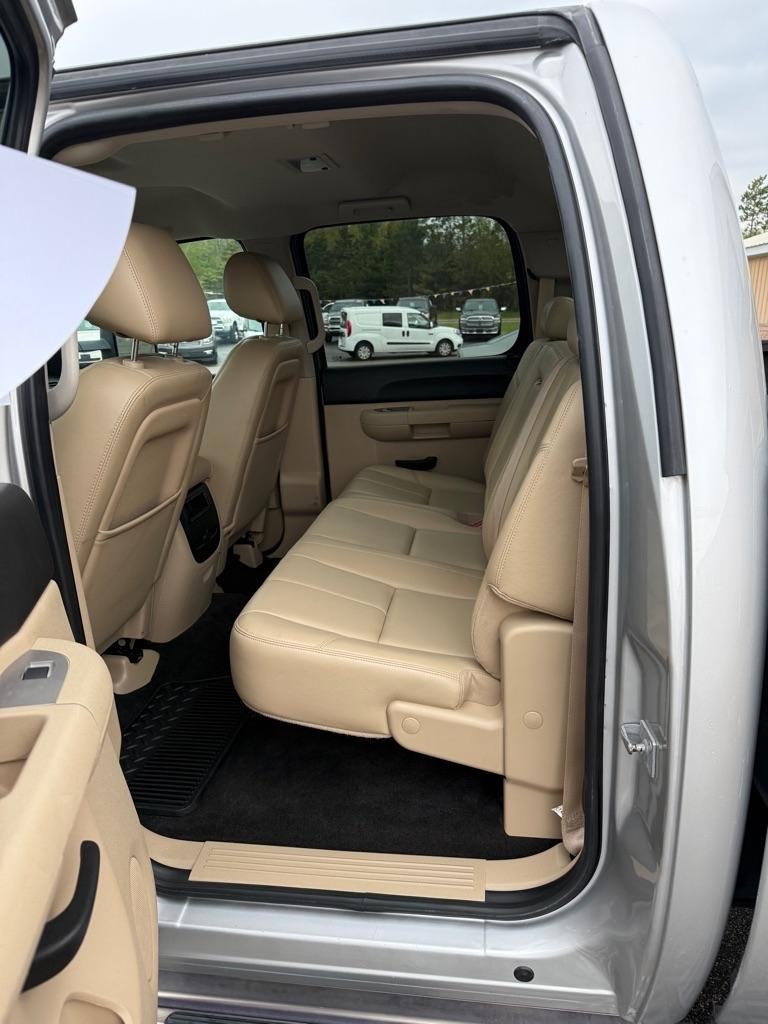 Chevrolet Silverado 3500HD  2011