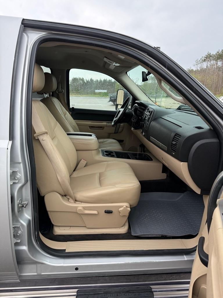 Chevrolet Silverado 3500HD  2011