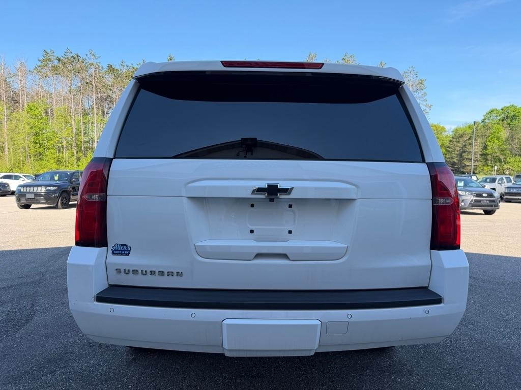 Chevrolet Suburban  2018